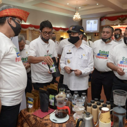 Peduli UMKM, Gubri Syamsuar  bentuk Kredit Pembiayaan Melawan Rentenir 