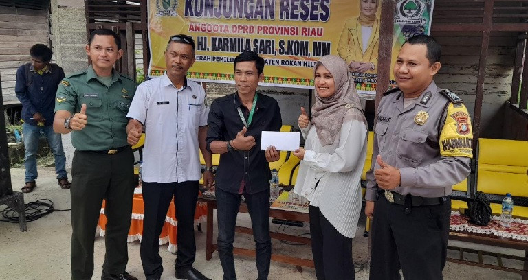 Reses di Dapil, Karmila Sari Diminta Perjuangkan Soal Jalan Hingga Rumah Layak Huni