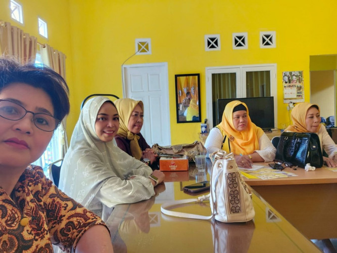 Kolaborasi Ormas DPD Golkar Riau, Bagikan Ribuan Takjil dan Sembako Selama Ramadhan