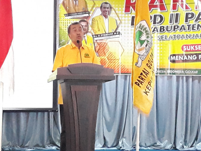 Semangat Membara Rakerda Golkar Meranti, Kader Sepakat  Menangkan Syamsuar Dua Periode
