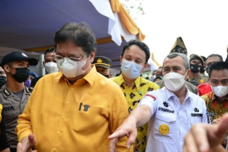 Gubri Syamsuar Sebut Buku Vaksinasi Covid 19 Tambah Wawasan Bagi Daerah