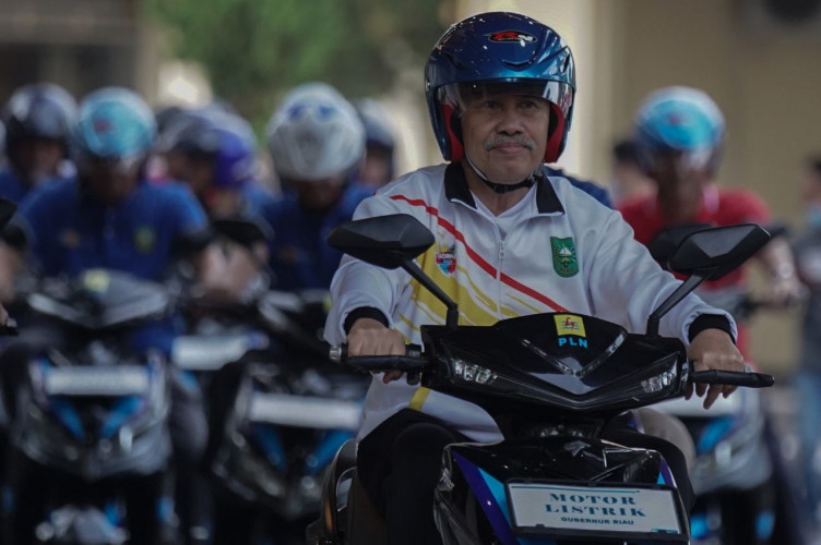 Pemerintah Provinsi Riau Terangi Listrik Daerah Terpencil