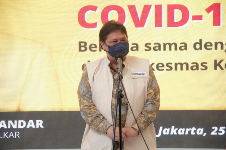 Menko Airlangga Harap Vaksin Merah Putih Diedarkan 2022
