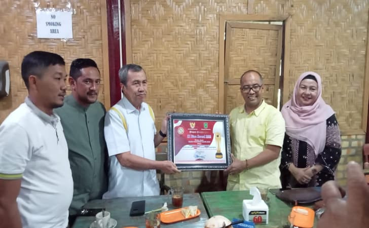 Golkar Riau Raih Peringkat Pertama Keterbukaan Informasi Publik, Ketua DPD Berikan Apresiasi Positif