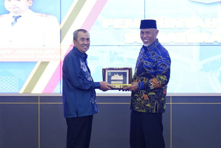 Gubernur Sumbar Sebut Banyak Kemajuan Riau selama Kepemimpinan Gubernur Syamsuar