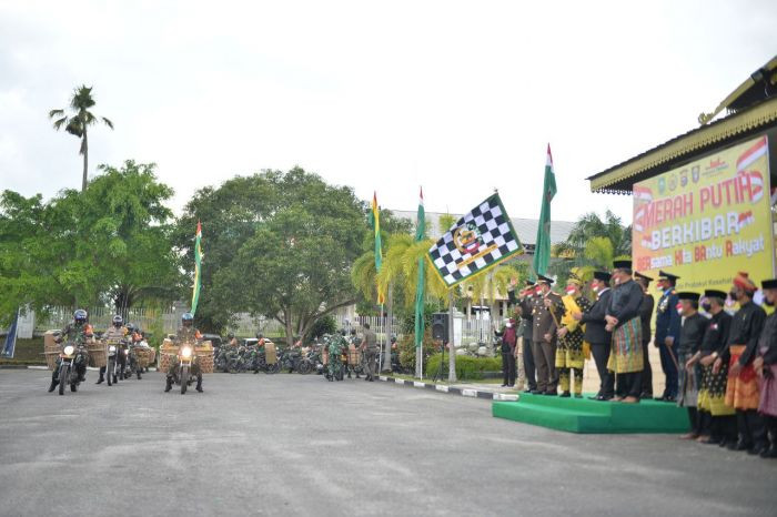 HUT Ke-76 RI, Gubri Syamsuar Lepas Pemberangkatan Bantuan Untuk Masyarakat