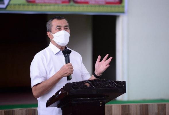 Monitor Kenaikan Dan Kelangkaan Barang, Gubri Syamsuar Bentuk Satgas Pangan